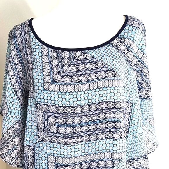 I.N. Studio Light Blue Print Poncho Top with Navy Cami, Size 1X - Picture 2 of 8
